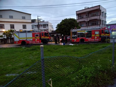 后里廢輪胎廠大火撲滅　仍有異味殘留